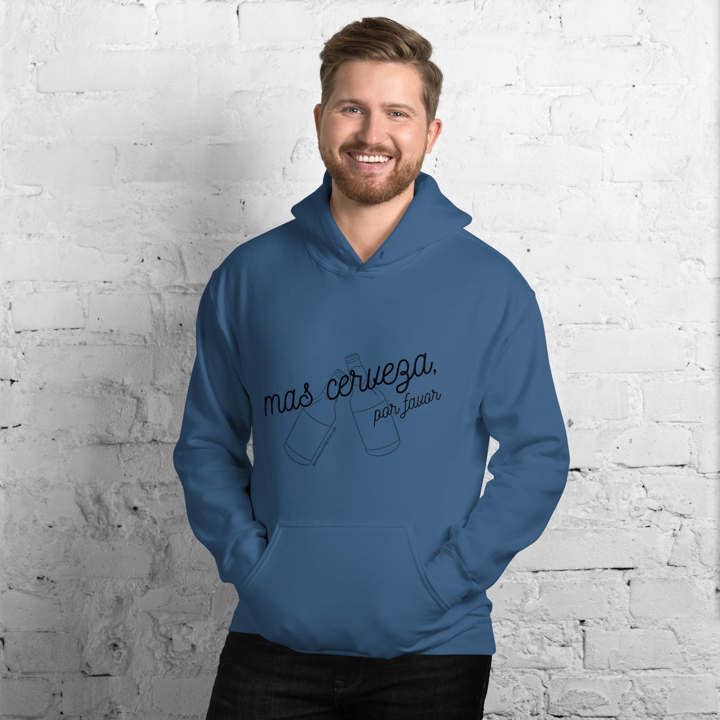 Mas Cerveza Unisex Hoodie